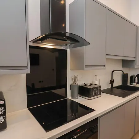 The Salisbury 105 Apartment Scarborough